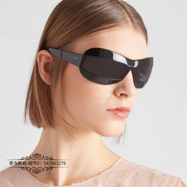 2023 new luxury designer p family's future science and technology men's fashion ins net red same concave sunglasses women's s, White;black
2023 new luxury designer p family's future science and technology men's fashion ins net red same concave sunglasses women's s, White;black