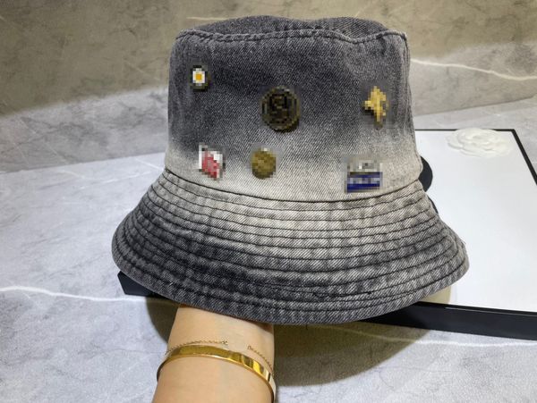 lady's octagonal hat letter embroidery baseball cap fashion men's and women's travel curved brim duck tongue cap outdoor leis, Blue;gray
lady's octagonal hat letter embroidery baseball cap fashion men's and women's travel curved brim duck tongue cap outdoor leis, Blue;gray