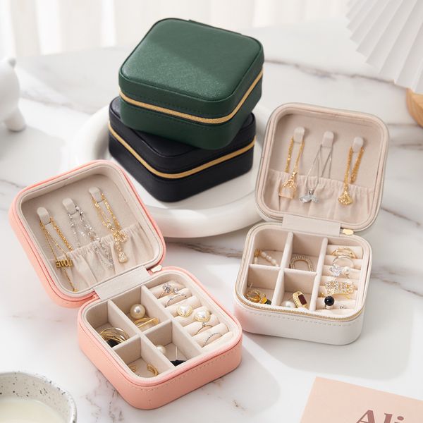 jewelry boxes portable box organizer display travel case leather storage zipper jewelers 230801, Black;white
jewelry boxes portable box organizer display travel case leather storage zipper jewelers 230801, Black;white