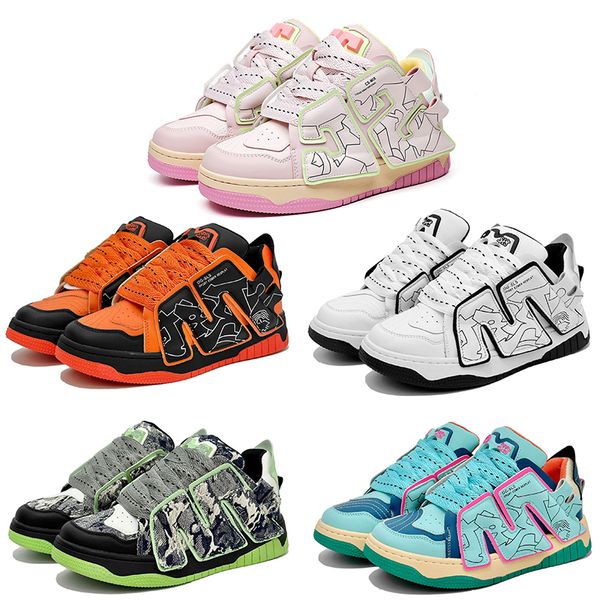 2023 design casual shoes men women black white blue green pink mens trainers outdoor sports sneakers
2023 design casual shoes men women black white blue green pink mens trainers outdoor sports sneakers