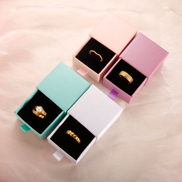 jewelry boxes fashion packaging box bag flannel for ring bangle bracelet necklace earrings set exquisite gift 230801, Black;white
jewelry boxes fashion packaging box bag flannel for ring bangle bracelet necklace earrings set exquisite gift 230801, Black;white