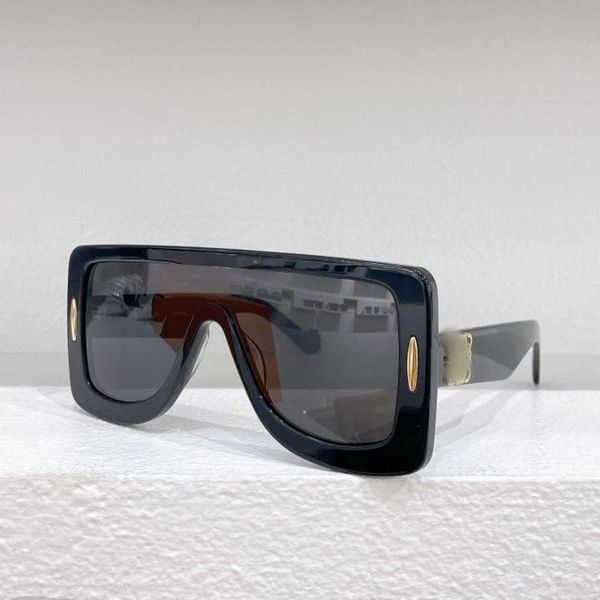 2023 luxury designer sunglasses new luo yijia integrated mirror personalized windshields ins same one piece sunglasses lw40106, White;black
2023 luxury designer sunglasses new luo yijia integrated mirror personalized windshields ins same one piece sunglasses lw40106, White;black