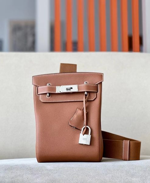 h's ka18 togo calfskin silver buckle original authentic backpack for men and women one shoulder high-end niche large-capacity bag keliy
h's ka18 togo calfskin silver buckle original authentic backpack for men and women one shoulder high-end niche large-capacity bag keliy