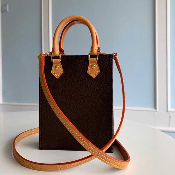 luxury brand shoulder bags high imitation designer crossbody bag genuine leather handbag m81295 14cm with box zl083
luxury brand shoulder bags high imitation designer crossbody bag genuine leather handbag m81295 14cm with box zl083