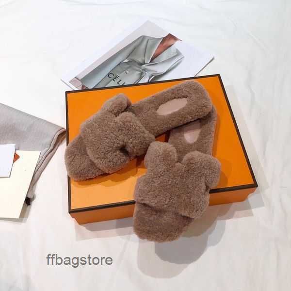 women plush slippers h shearling orans sandal oran woolskin sheepskin slides winter oran fur slide designer classic open toe casual sandals
women plush slippers h shearling orans sandal oran woolskin sheepskin slides winter oran fur slide designer classic open toe casual sandals