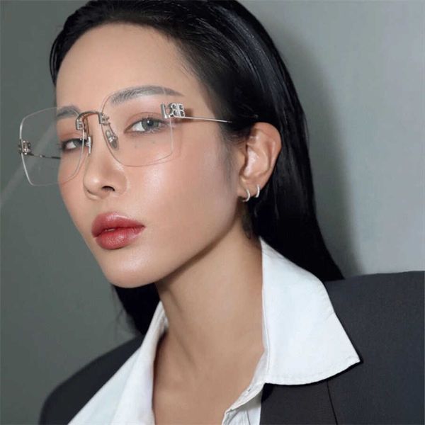 2023 new luxury designer parisian home network red super generous sunglasses tidy frameless double b flat lens sunglasses bb0113, White;black
2023 new luxury designer parisian home network red super generous sunglasses tidy frameless double b flat lens sunglasses bb0113, White;black