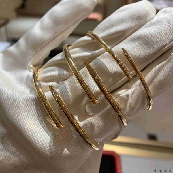bangle bracelets designer bracelet luxury lover jewelry classic diamond gold silver stainless steel cuff bracelet for women mens man party g, Black
bangle bracelets designer bracelet luxury lover jewelry classic diamond gold silver stainless steel cuff bracelet for women mens man party g, Black