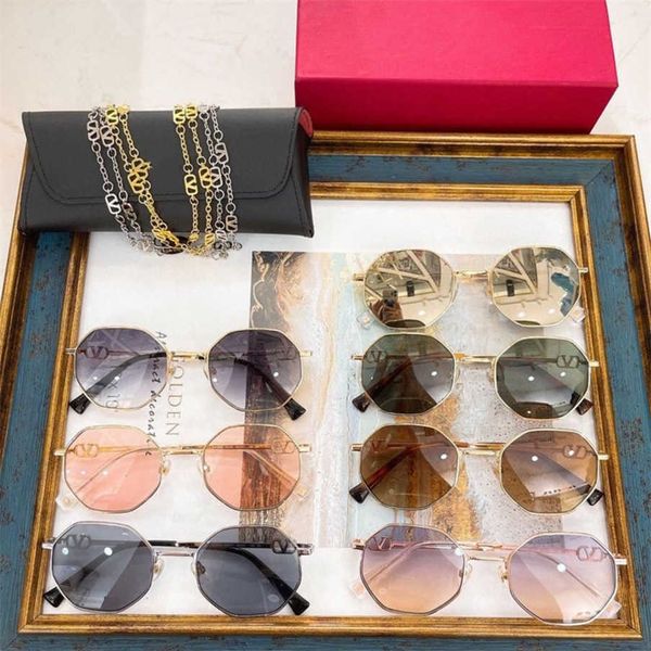 2023 luxury designer sunglasses 23 new hualun va2040 small frame metal hanging chain women's personalized fashion sunglasses, White;black
2023 luxury designer sunglasses 23 new hualun va2040 small frame metal hanging chain women's personalized fashion sunglasses, White;black