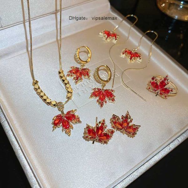 carlidana 2022 new fashion red crystal maple leaf pendant jewelry set for women necklace/earrings original jewelry, Silver
carlidana 2022 new fashion red crystal maple leaf pendant jewelry set for women necklace/earrings original jewelry, Silver