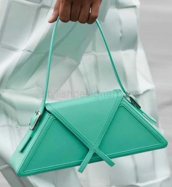 totes underwear bag women's one shoulder niche brand bag 2020 new personality comparison panel acrylicstylishdesignerbags
totes underwear bag women's one shoulder niche brand bag 2020 new personality comparison panel acrylicstylishdesignerbags