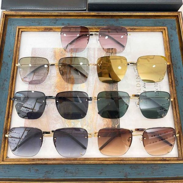 2023 luxury designer sunglasses spring/summer new metal box showcase women's small faces fashion sunglasses style 1, White;black
2023 luxury designer sunglasses spring/summer new metal box showcase women's small faces fashion sunglasses style 1, White;black