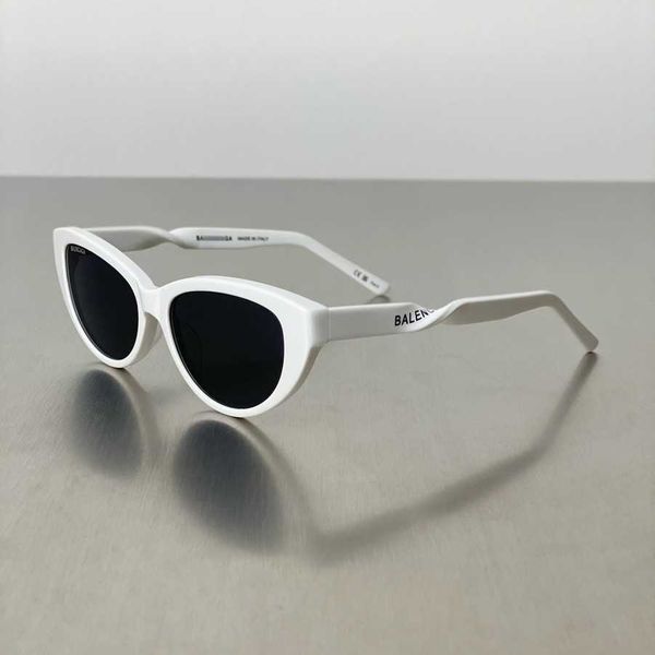 2023 luxury designer sunglasses 23 new parisian home fashion personalized bb0209 sunglasses dark glasses versatile plate rotating twisted mi, White;black
2023 luxury designer sunglasses 23 new parisian home fashion personalized bb0209 sunglasses dark glasses versatile plate rotating twisted mi, White;black