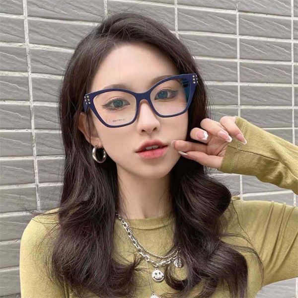 2023 luxury designer sunglasses 21 new hualun family box myopia mirror ins with stylish face show small glasses frame va3036, White;black
2023 luxury designer sunglasses 21 new hualun family box myopia mirror ins with stylish face show small glasses frame va3036, White;black
