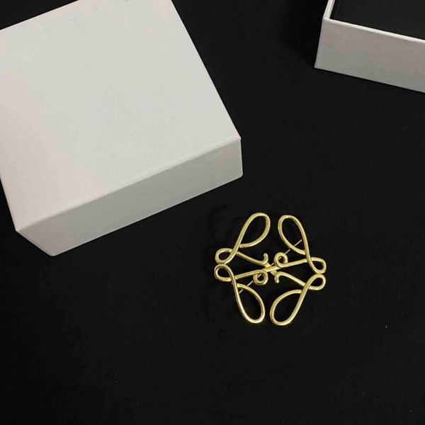luxury jewelry fashion brand have stamps designer earrings bracelets necklaces rings brooches for lady women party wedding lovers gift engag, Golden;silver
luxury jewelry fashion brand have stamps designer earrings bracelets necklaces rings brooches for lady women party wedding lovers gift engag, Golden;silver