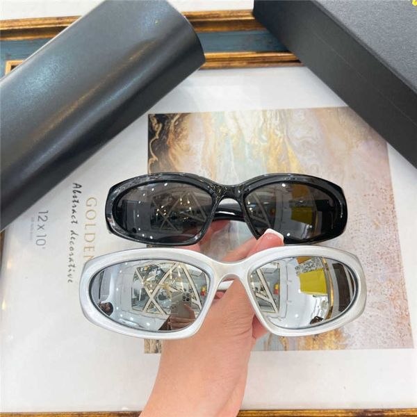2023 new luxury designer b's future technology concave trendy men's net red sunglasses of the same style women bb0157, White;black
2023 new luxury designer b's future technology concave trendy men's net red sunglasses of the same style women bb0157, White;black
