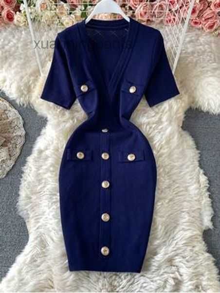 new women's v-neck sleeve high waist knitted buttons patched pencil dress 3g5g, White;black
new women's v-neck sleeve high waist knitted buttons patched pencil dress 3g5g, White;black