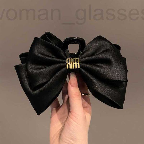 hair clips & barrettes designer large bow knot hairpin high grade satin finish exquisite shark clip back spoon elegant pan jewelry atmq, Golden;silver
hair clips & barrettes designer large bow knot hairpin high grade satin finish exquisite shark clip back spoon elegant pan jewelry atmq, Golden;silver