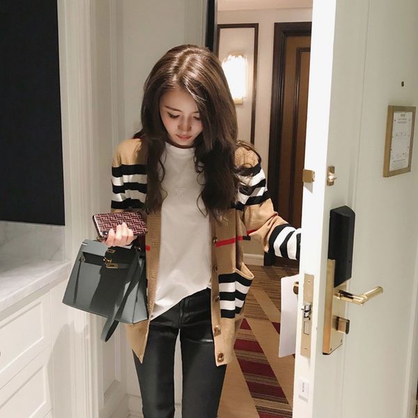 cashmere cardigan womens designer sweater women slim v neck sweater coat loose knitwear versatile panelled colour long sleeved cardigan, White;black
cashmere cardigan womens designer sweater women slim v neck sweater coat loose knitwear versatile panelled colour long sleeved cardigan, White;black