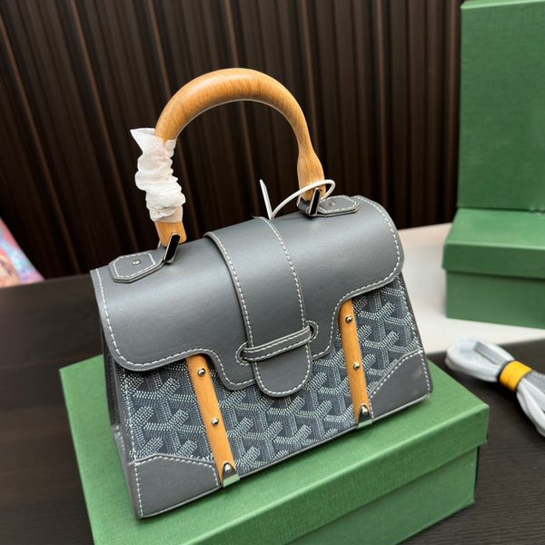 large tote bags designer shoulder bags bamboo crossbody bag ladies branded handbags for women 5a quality luxury bag classic fashion saigon b
large tote bags designer shoulder bags bamboo crossbody bag ladies branded handbags for women 5a quality luxury bag classic fashion saigon b