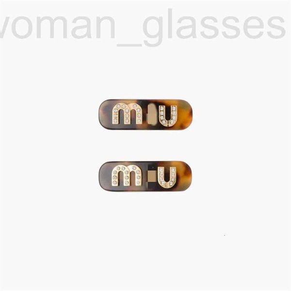 hair clips & barrettes designer miu family's new product diamond inlaid letter hawksbill acrylic hairpin ins mesh red clip premium spri, Golden;silver
hair clips & barrettes designer miu family's new product diamond inlaid letter hawksbill acrylic hairpin ins mesh red clip premium spri, Golden;silver