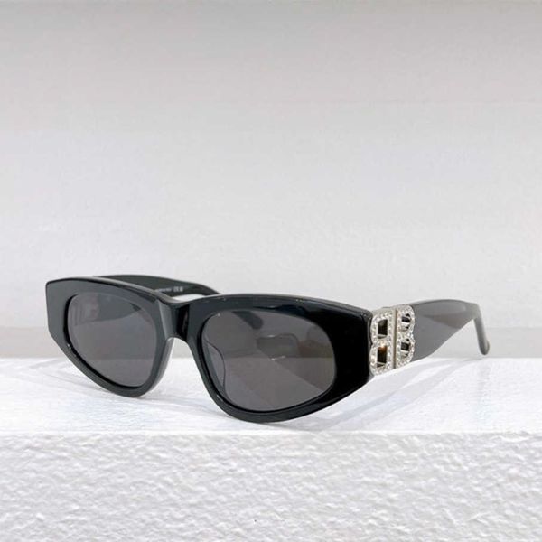 2023 new luxury designer family b's new plate drilling cat's eye sunglasses ins popular online star sunglasses bb0095, White;black
2023 new luxury designer family b's new plate drilling cat's eye sunglasses ins popular online star sunglasses bb0095, White;black