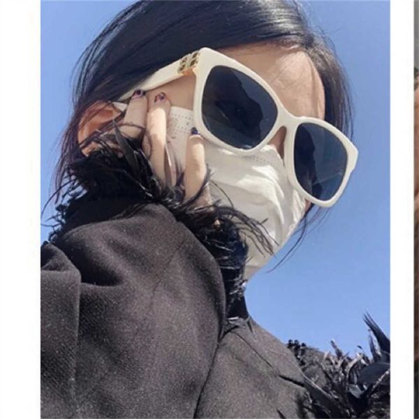 2023 new luxury designer ins board big square thin sunglasses same sunglasses bb0104, White;black
2023 new luxury designer ins board big square thin sunglasses same sunglasses bb0104, White;black