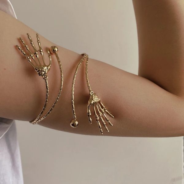 charm bracelets hip hop palm bangles for women gold color arm band cuff adjustable armlets bangle geometric retro body jewelry gifts 230801, Golden;silver
charm bracelets hip hop palm bangles for women gold color arm band cuff adjustable armlets bangle geometric retro body jewelry gifts 230801, Golden;silver