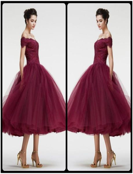 burgundy off the shoulder ball gown vintage lace prom dresses tea length charming puffy train evening party dress for womens gowns1587822, Black
burgundy off the shoulder ball gown vintage lace prom dresses tea length charming puffy train evening party dress for womens gowns1587822, Black