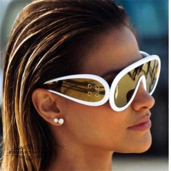 2023 new luxury designer sunglasses luo yijia toads feng ins same style fashion personality one piece sunglasses women lw40108, White;black
2023 new luxury designer sunglasses luo yijia toads feng ins same style fashion personality one piece sunglasses women lw40108, White;black