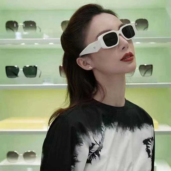 2023 new luxury designer p family's new rectangular box personalized small frame sunglasses can paired with myopia for both men and wom, White;black
2023 new luxury designer p family's new rectangular box personalized small frame sunglasses can paired with myopia for both men and wom, White;black
