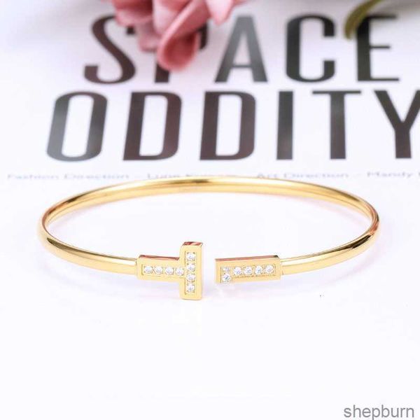 double t bracelet steel couple female european and american popular bracelet t bracelet stainless steel rose gold net red tide, Black
double t bracelet steel couple female european and american popular bracelet t bracelet stainless steel rose gold net red tide, Black