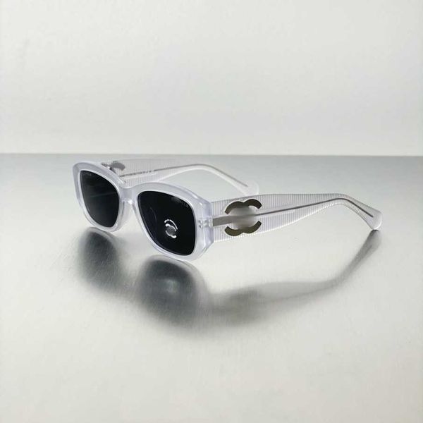 2023 luxury designer 23 new jelly sunglasses net red with 5493 sunglasses, White;black
2023 luxury designer 23 new jelly sunglasses net red with 5493 sunglasses, White;black