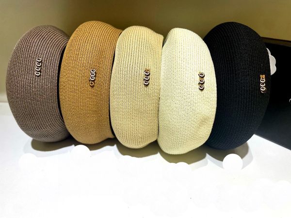 designer berets letter chain beret cap fashion lady outdoor travel bonnet caps luxury beanies black white hats aa999, Blue;gray
designer berets letter chain beret cap fashion lady outdoor travel bonnet caps luxury beanies black white hats aa999, Blue;gray
