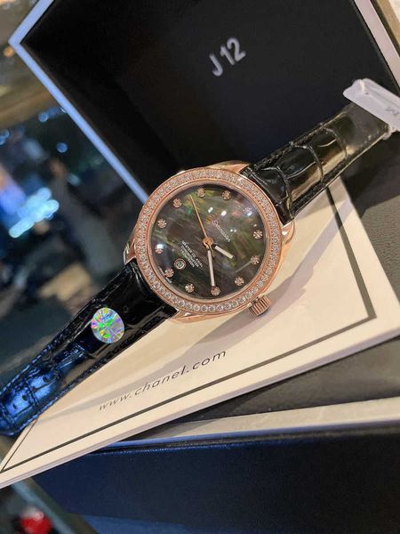 designer elegant women wrist watch speedmaster watches b3zt quartz movement iced out diamond bezel leather strap prx uhr perfect gift with b, Slivery;golden
designer elegant women wrist watch speedmaster watches b3zt quartz movement iced out diamond bezel leather strap prx uhr perfect gift with b, Slivery;golden