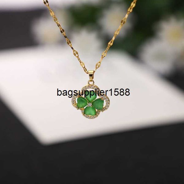 titanium steel luxurious full diamond four-leaf clover necklace women's black and white double-sided design feeling net red collar chai, Silver
titanium steel luxurious full diamond four-leaf clover necklace women's black and white double-sided design feeling net red collar chai, Silver