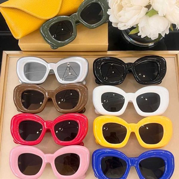 2023 luxury designer sunglasses luo jia's new balloon series 40100i summer uv protection fashion trend versatile sunglasses for men and, White;black
2023 luxury designer sunglasses luo jia's new balloon series 40100i summer uv protection fashion trend versatile sunglasses for men and, White;black