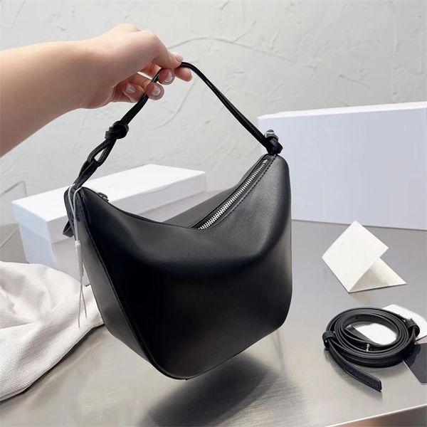 2023 woman shoulder bags hobos designer bag crossbody bag luxury plain handag underarm totes small travel purses leather 5a
2023 woman shoulder bags hobos designer bag crossbody bag luxury plain handag underarm totes small travel purses leather 5a