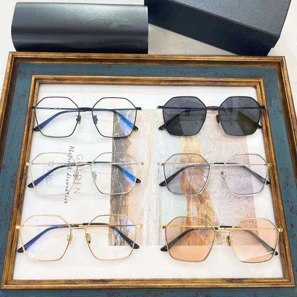 2023 new luxury designer sunglasses home online red same style literature and art ins wind women versatile fashion sunglasses bb0198o, White;black
2023 new luxury designer sunglasses home online red same style literature and art ins wind women versatile fashion sunglasses bb0198o, White;black