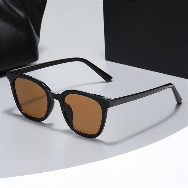 sunglasses fashion summer trend retro men and women couple eyewear 001, White;black
sunglasses fashion summer trend retro men and women couple eyewear 001, White;black