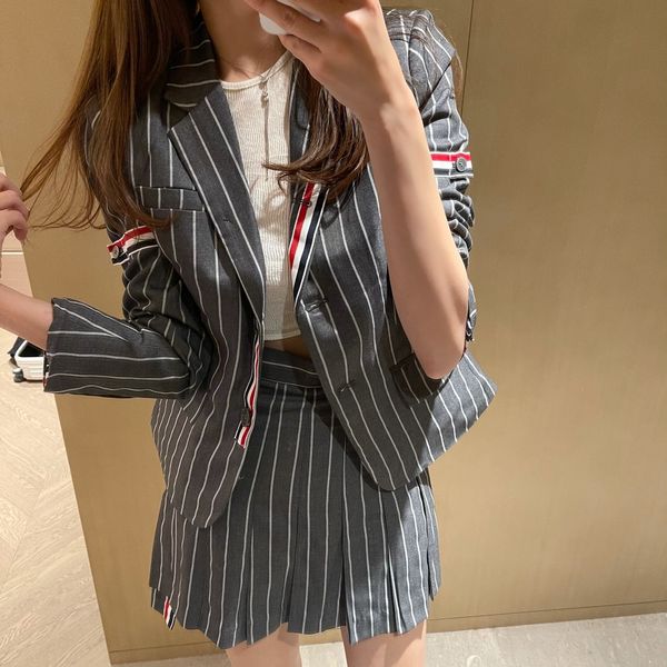 l-07 pleated skirt women's fitness wear sports shorts women's running fitness dance yoga underwear beach bike golf skirt jk design, Gray
l-07 pleated skirt women's fitness wear sports shorts women's running fitness dance yoga underwear beach bike golf skirt jk design, Gray