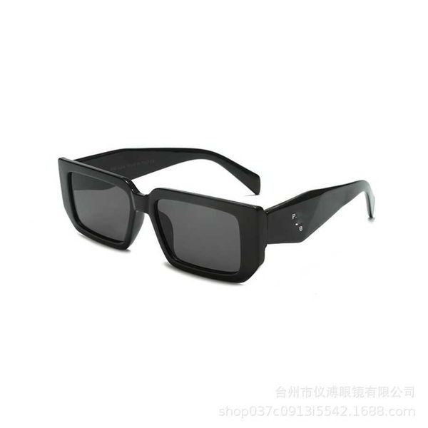 2023 luxury designer sunglasses new p family small box women's advanced sense inscreen fashion personalized sunglasses, White;black
2023 luxury designer sunglasses new p family small box women's advanced sense inscreen fashion personalized sunglasses, White;black