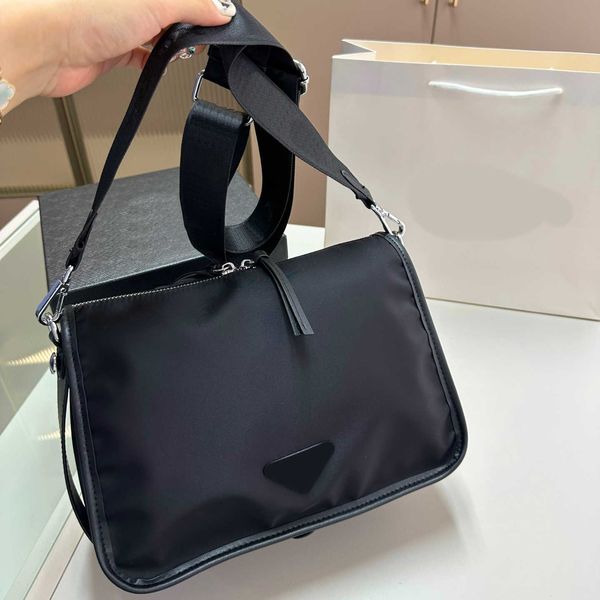 designer nylon bags camera bags messenger waterproof handbag fabric canvas crossbody purse hobo tote shopping wallets 230715
designer nylon bags camera bags messenger waterproof handbag fabric canvas crossbody purse hobo tote shopping wallets 230715