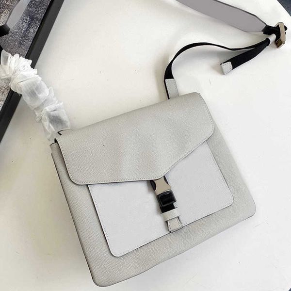 wallets cycling bags canvas men messengerr canvas hasp crossbody shoulderbags b067-1 30411 30413 0yab, Red;black
wallets cycling bags canvas men messengerr canvas hasp crossbody shoulderbags b067-1 30411 30413 0yab, Red;black