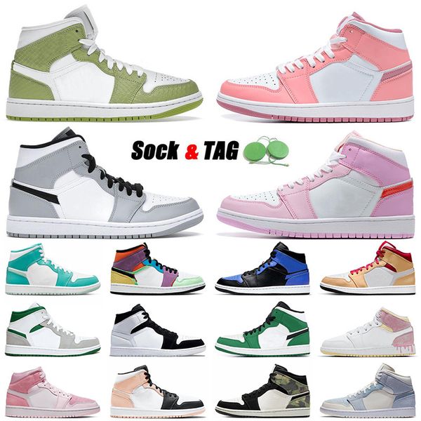 new fashion basketball shoes valentine's day 2023 jumpman 1 mid pink red green python light smoke grey outdoor trainers 1s mens womens
new fashion basketball shoes valentine's day 2023 jumpman 1 mid pink red green python light smoke grey outdoor trainers 1s mens womens