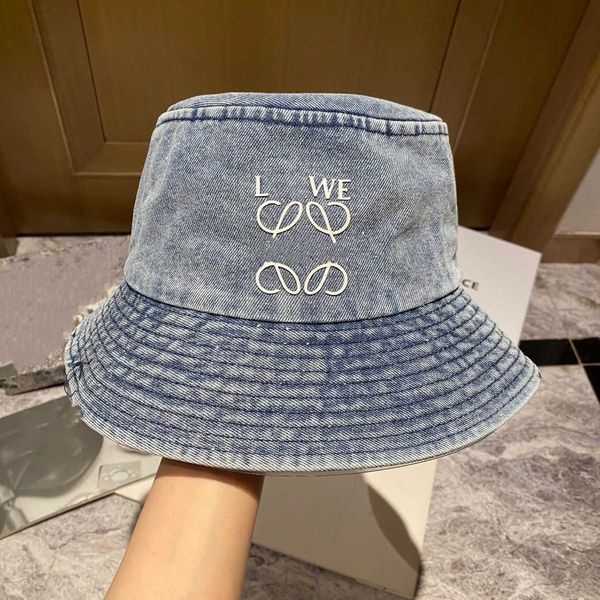 high end label source lowe quality summer denim fisherman's duck tongue hat correct version fashion, Black;white
high end label source lowe quality summer denim fisherman's duck tongue hat correct version fashion, Black;white