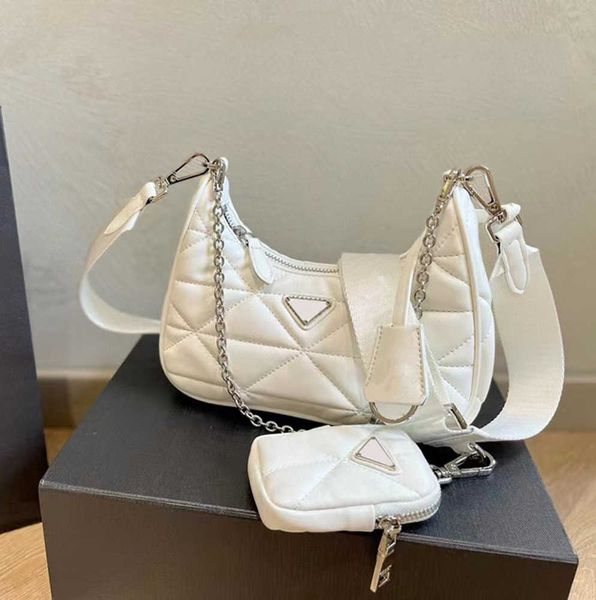 women crossbody bag hobo designer luxury fashion tote silver chain handle handbags shoulder bag blue pink white black handbag messenger purs
women crossbody bag hobo designer luxury fashion tote silver chain handle handbags shoulder bag blue pink white black handbag messenger purs