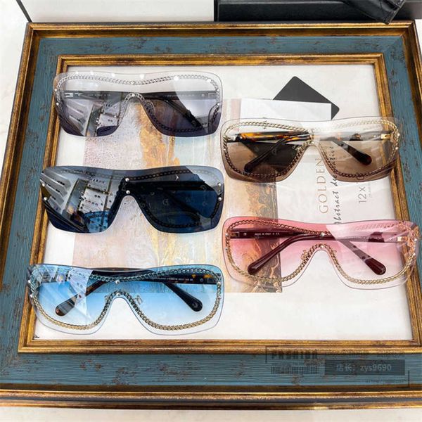 2023 luxury designer 23 new one-piece goggles sunglasses fashion star net red sunglasses 4243, White;black
2023 luxury designer 23 new one-piece goggles sunglasses fashion star net red sunglasses 4243, White;black