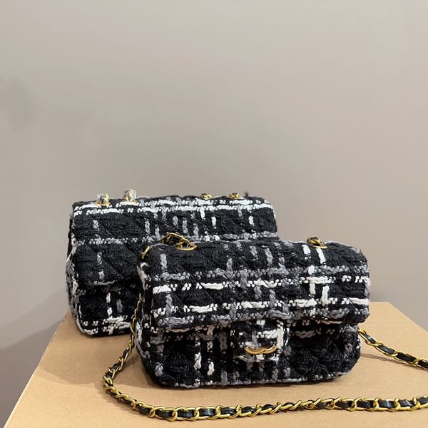 designer womens shoulder bag duffel flap hardware metal buckle luxury handbags braided chain hand-held crossbody bag princess bags card hold
designer womens shoulder bag duffel flap hardware metal buckle luxury handbags braided chain hand-held crossbody bag princess bags card hold