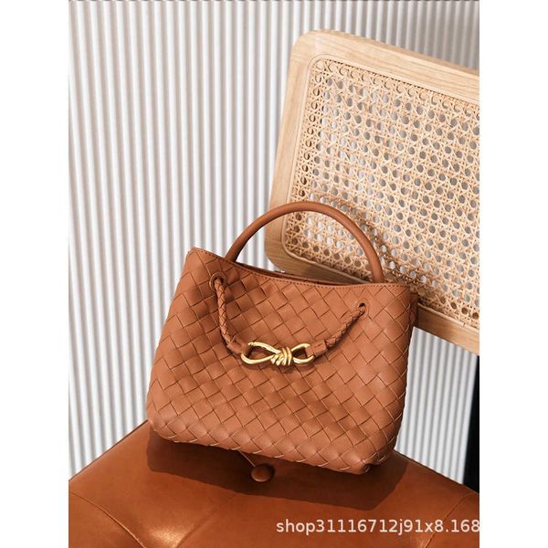popular designer andiamo bag botegas 2023 genuine leather tiktok pure hand woven large capacity commuter slant 5 o7gn
popular designer andiamo bag botegas 2023 genuine leather tiktok pure hand woven large capacity commuter slant 5 o7gn