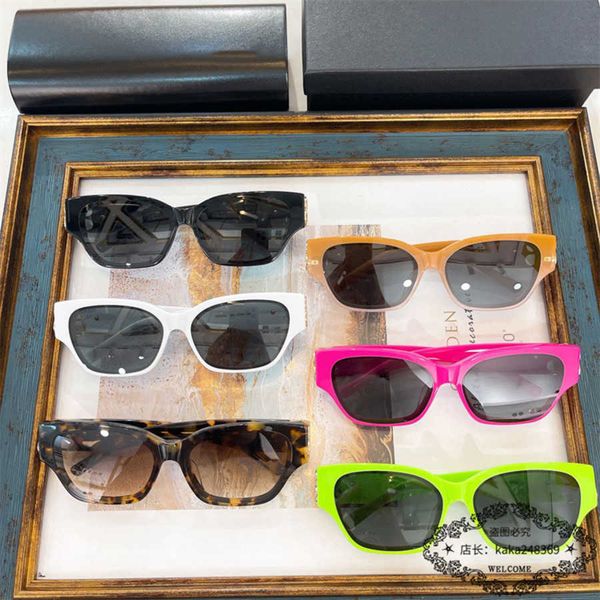 2023 new luxury designer family b's new plate small square sunglasses fashionable men's and women's ins popular online stars, White;black
2023 new luxury designer family b's new plate small square sunglasses fashionable men's and women's ins popular online stars, White;black